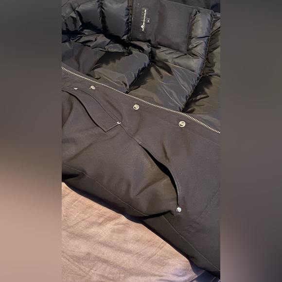 Men’s Small Moose Knuckles Parka - Picture 3 of 9